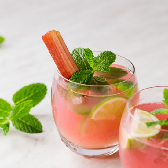 Rhubarb Lemonade - Recipe photo by trawka cytrynowa