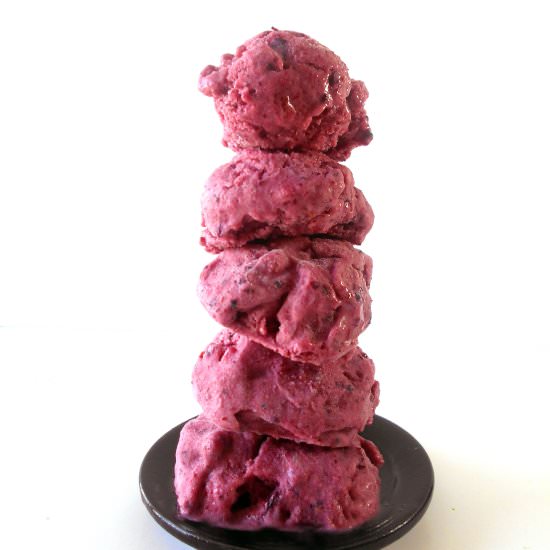 Berry Ice Cream - Recipe photo by healingtomato