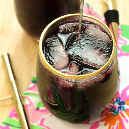 Cabernet & Blackberry Drink - Recipe photo by BriteandBubbly