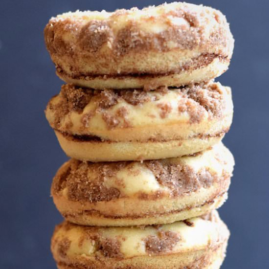Baked Cinnamon Crumb Donuts - Recipe photo by trufflesandtrends