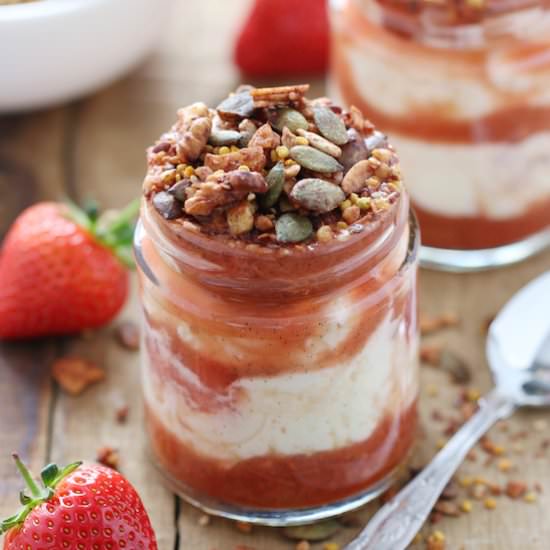 Rhubarb & Strawberry Parfait - Recipe photo by Francoise La Prune