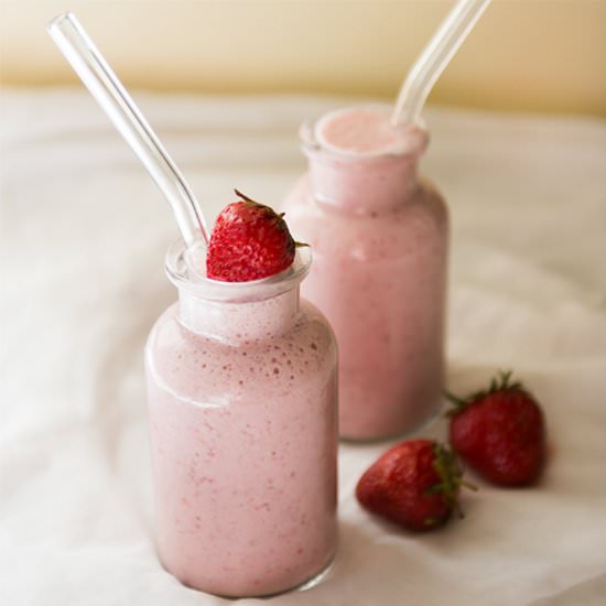 Strawberry Banana Milk - Recipe photo by kittenhood
