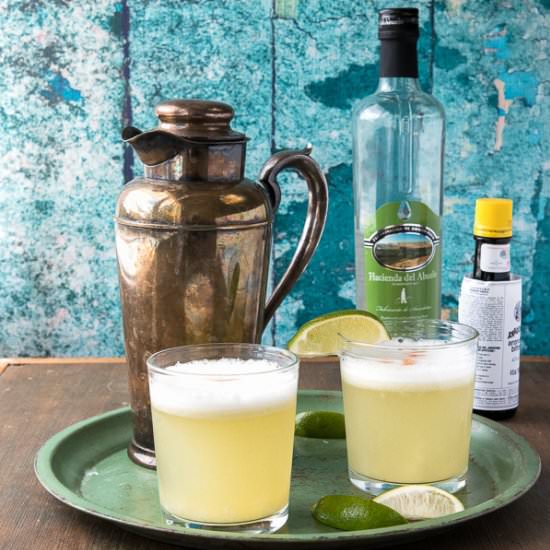 Peruvian Pisco Sours {Cocktail} - Recipe photo by boulderlocavore