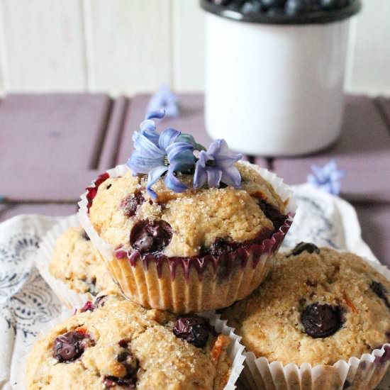 Healthy Blueberry-Carrot-Muffins - Recipe photo by Lirumlarumblog