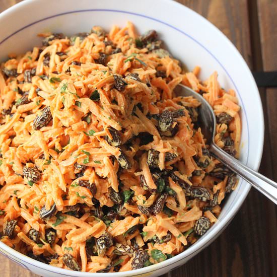 Carrot and Raisin Salad - Recipe photo by HowToFeedaLoon