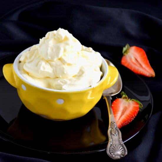Cre'me de Chantilly - Recipe photo by Eat as you Like