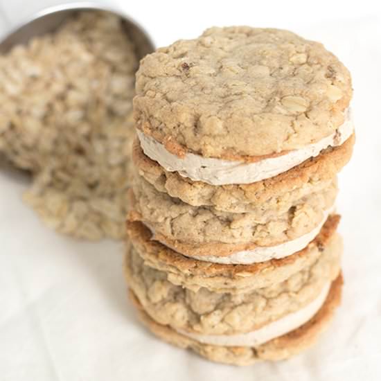 Oatmeal Maple Cream Pies - Recipe photo by mmirnanda
