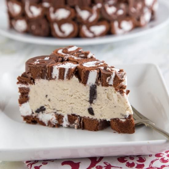 Swiss Roll Ice Cream Cake - Recipe photo by dinnersdishesanddesserts