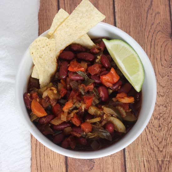 Slow Cooker Veggie Chili - Recipe photo by Cooking Onions