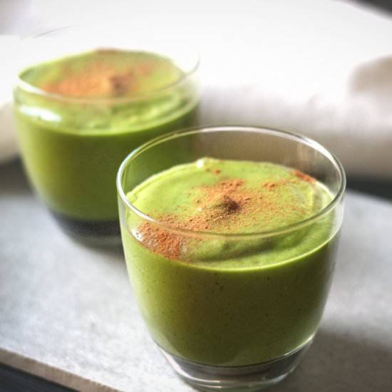 Avocado + lime green tea smoothie - Recipe photo by tohercore
