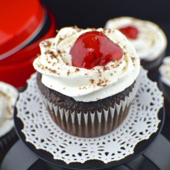 Black Forest Cherry Cupcakes - Recipe photo by revamperate
