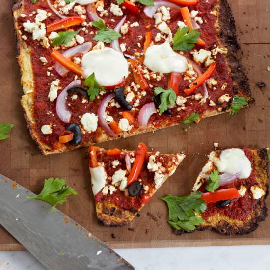 Mediterranean Cauliflower Pizza - Recipe photo by lowstoluxe