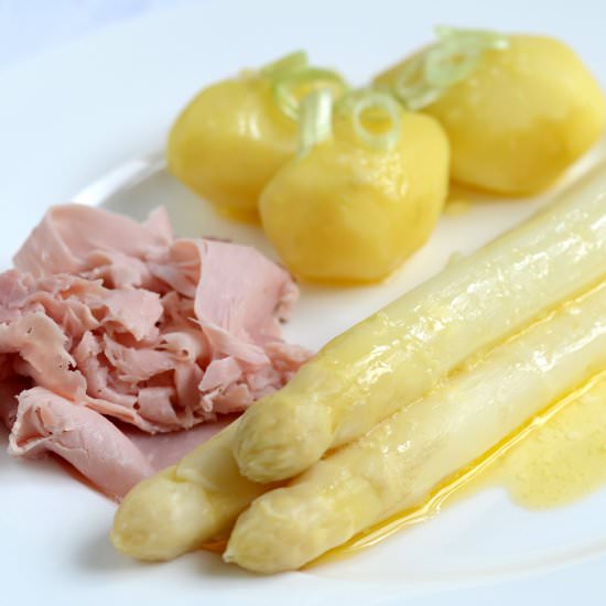 Asparagus - Recipe photo by loeffelgenuss