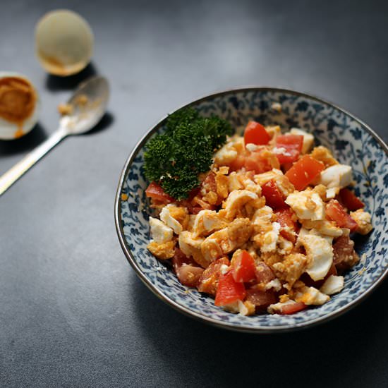 Salted Duck Eggs and Tomato Salad - Recipe photo by rsmacaalay