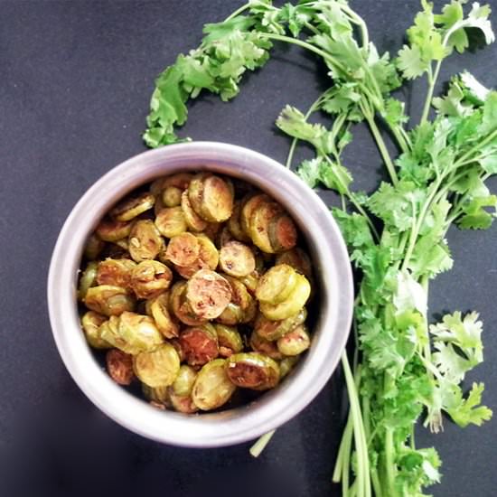 Ivy Gourd Roundels in Gram Flour - Recipe photo by steamingpot