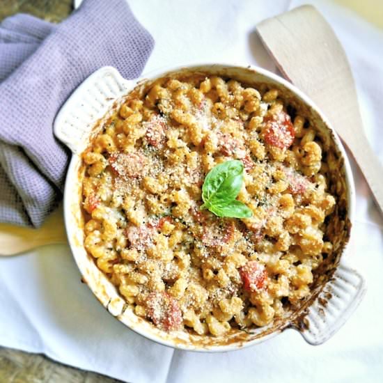 Lazy Tomato Pasta Bake - Recipe photo by foodidies
