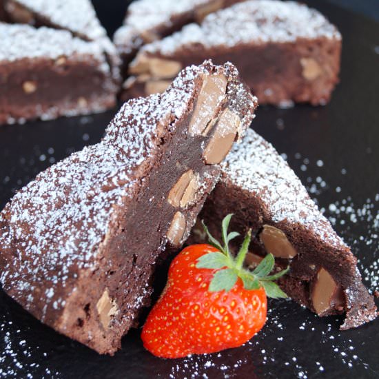 Chocolate fudge brownie - Recipe photo by BakedByH
