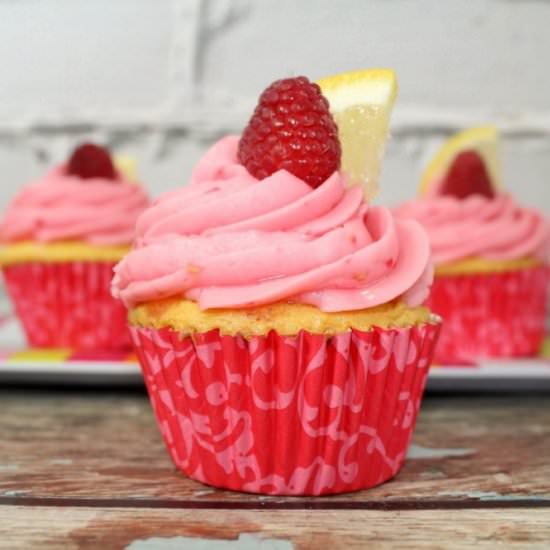 Lemon Raspberry Cupcakes - Recipe photo by amomstake