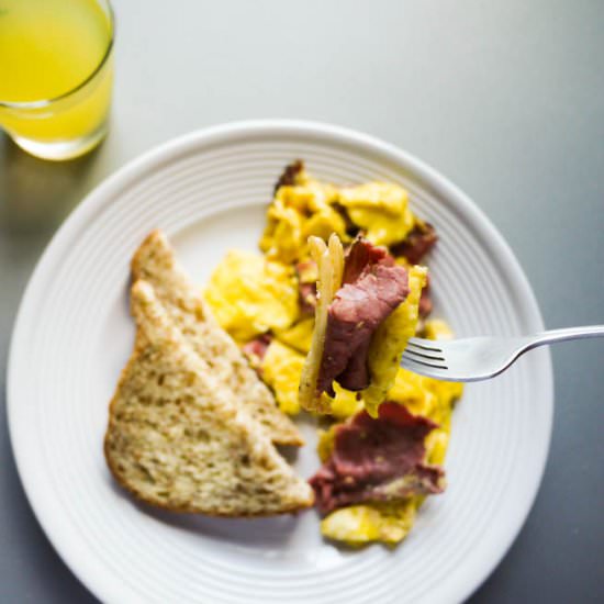 Pastrami Kimchi Scramble - Recipe photo by eatmorefoodproject