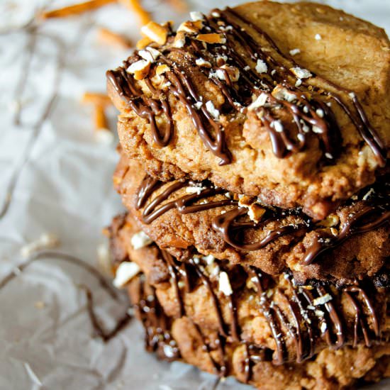Peanut Butter Pretzel Cookies - Recipe photo by PastryWorkshop