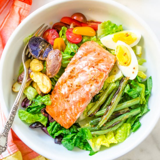 Grilled Salmon Nicoise Salad - Recipe photo by flavorthemoments