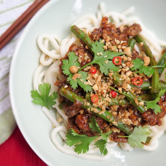 Sweet & Spicy Mushroom Pork - Recipe photo by theyumyumfactor