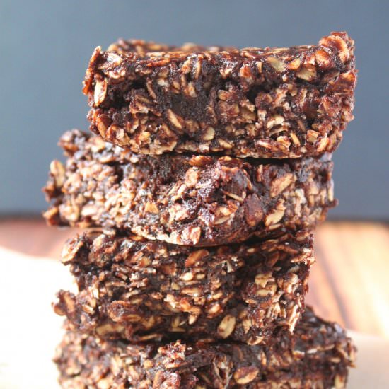 Chocolate Peanut Butter Oat Bars - Recipe photo by busybakerblog