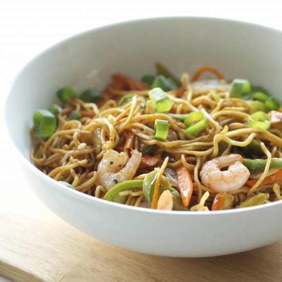 Indian Chinese Shrimp Chow Mein - Recipe photo by tastechronicles