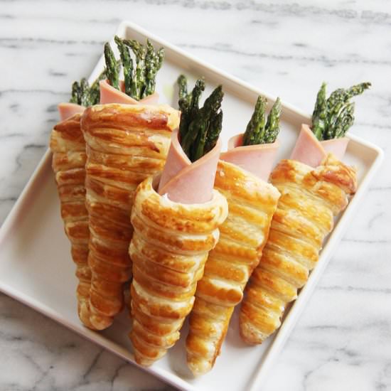 Creamy Asparagus Puffs - Recipe photo by brunchnbites