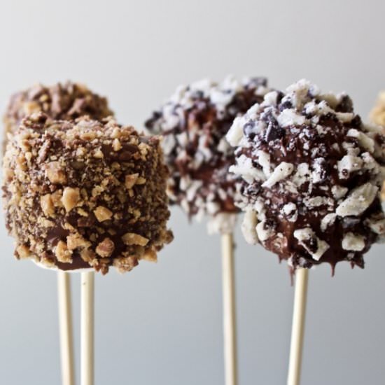 Easy Marshmallow Pops - Recipe photo by homemadefoodjunkie
