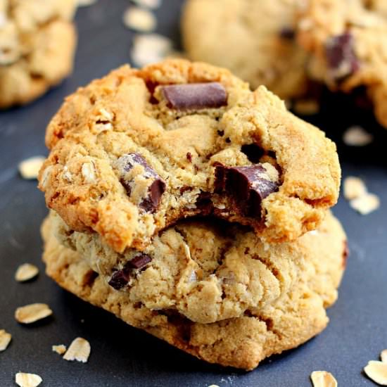 Chocolate Chunk Oatmeal Cookies - Recipe photo by pumpkinnspice