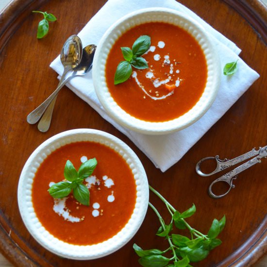 Simple tomato soup - Recipe photo by thathealthykitchen