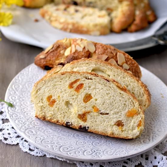 Colomba Pasquale - Recipe photo by Pavani