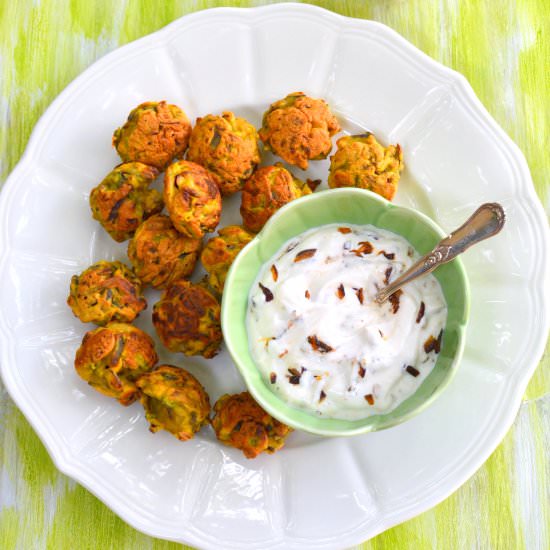 Onion Bhajiya & Caramel Onion Raita - Recipe photo by spiceinthecity