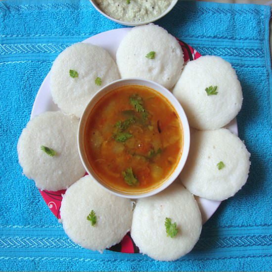 Idli Sambhar - Recipe photo by tastentips
