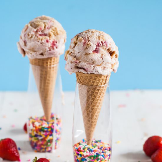 Strawberry Shortcake Ice Cream - Recipe photo by cookienameddesire
