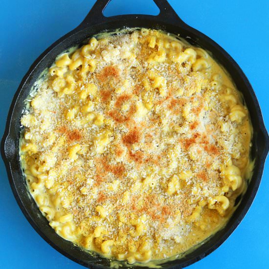 Garlic Mac 'N' Cheese - Recipe photo by minimalist baker