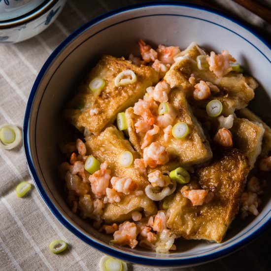 Braised Crispy Tofu with Shrimp - Recipe photo by omnivorescookbook