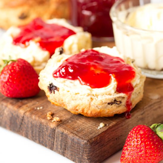 Light and fluffy buttermilk scones - Recipe photo by CRAFTBERRYBUSH