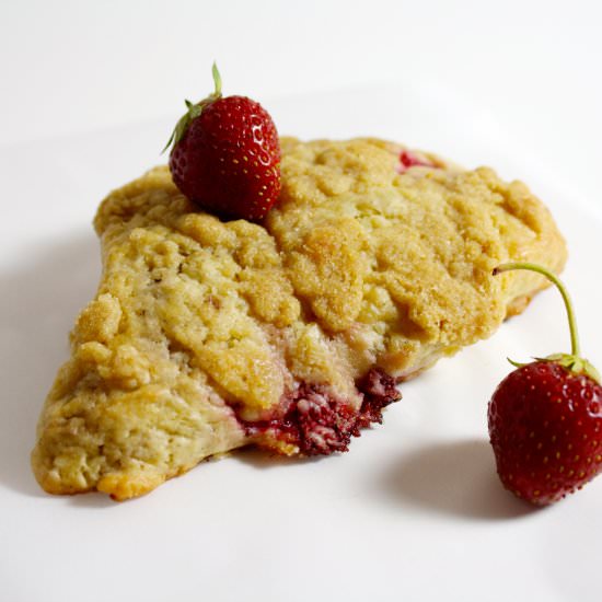 Strawberry Sour Cream Scones - Recipe photo by iwishbakingwasmyrealjob