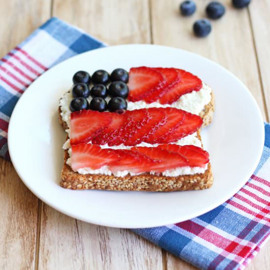 Berry Flag Toast - Recipe photo by toaster oven love