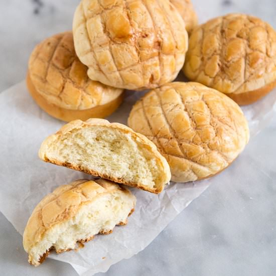 Japanese Melon Pan - Recipe photo by the little epicurean
