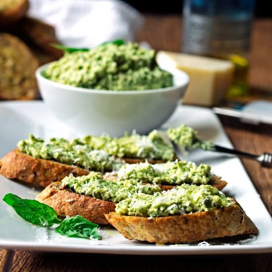 Artichoke, Basil, Pesto Crostinis - Recipe photo by Cooks With Cocktails