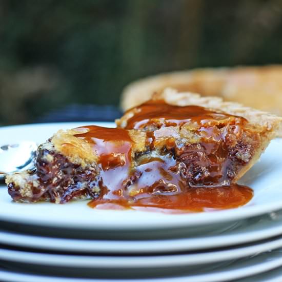 Chocolate Chip Caramel Cookie Pie - Recipe photo by dinnerthendessert