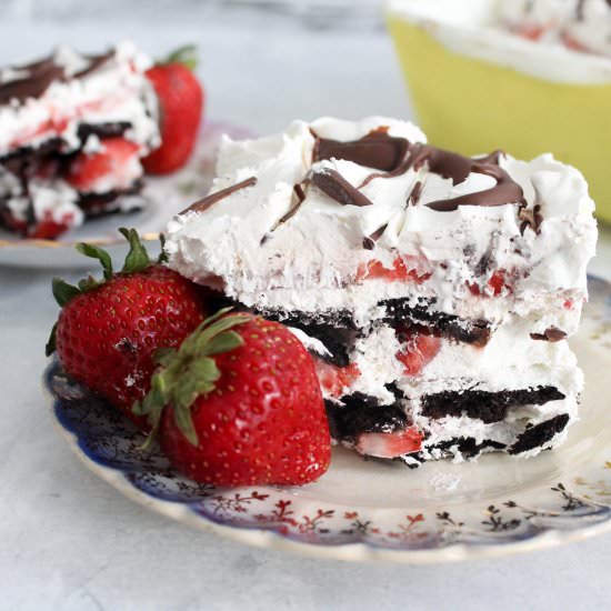 Strawberry Nutella Icebox Cake - Recipe photo by biancagarcia
