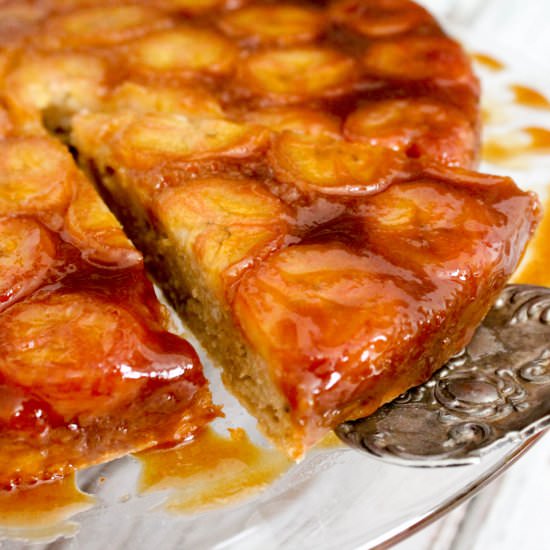 Banana Caramel Upside Down Cake - Recipe photo by biancagarcia