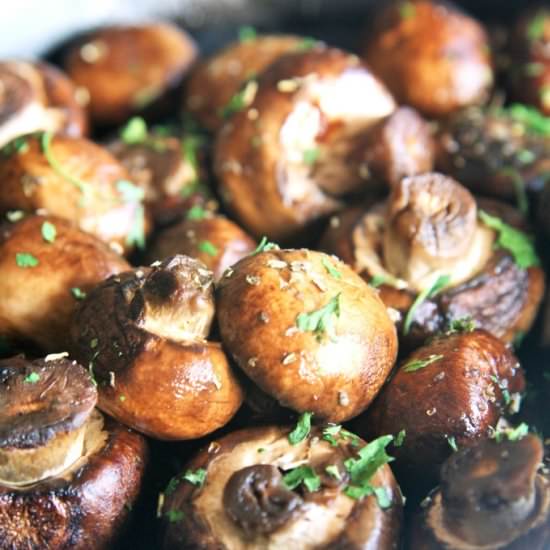 Steakhouse Sauteed Mushrooms - Recipe photo by thetastybite