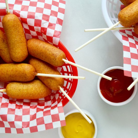 Easy Homemade Mini Corn Dogs - Recipe photo by justataste