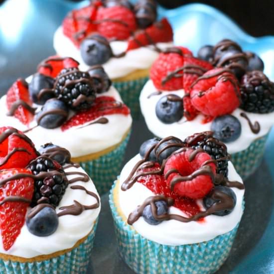 Delicious Berries & Cream Cupcakes - Recipe photo by JessicaLovesButter