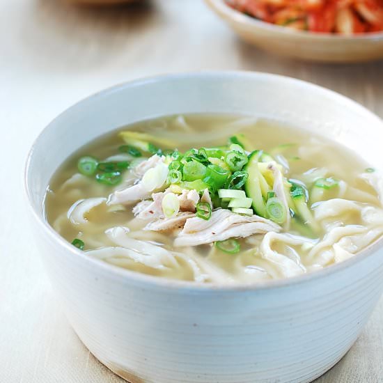 Korean Chicken Noodle Soup - Recipe photo by hyosunro
